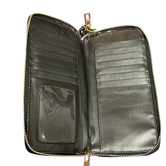 Aldo Black Wristlet Wallet - Picture 2 of 4